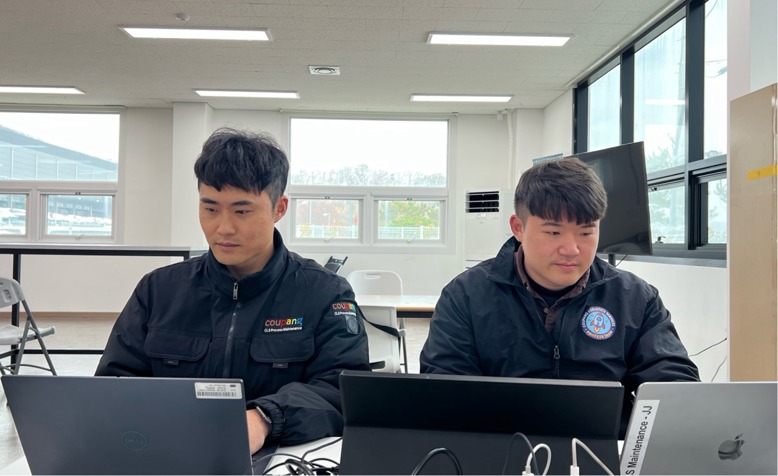 Leading Logistics Innovation with Data and Technology: Interview with ...