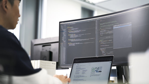 04 Technology