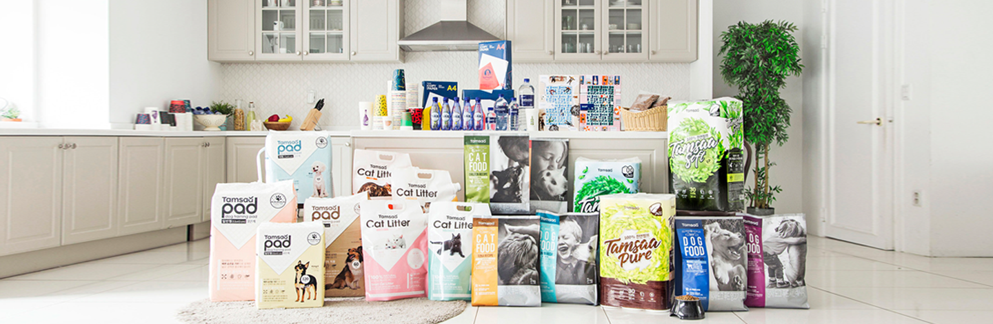 a group of cat food bags